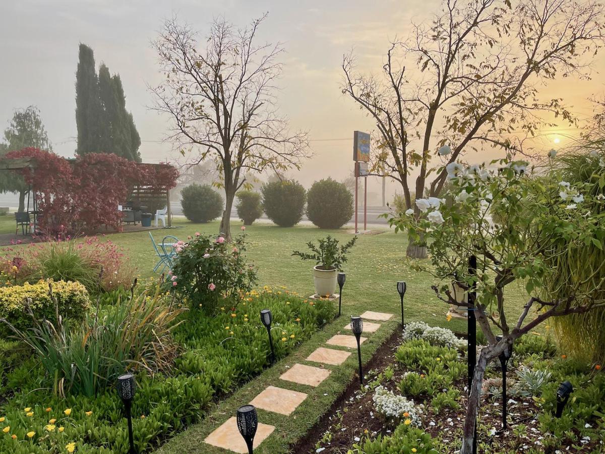 Quirindi Sunflower Motor Inn Esterno foto